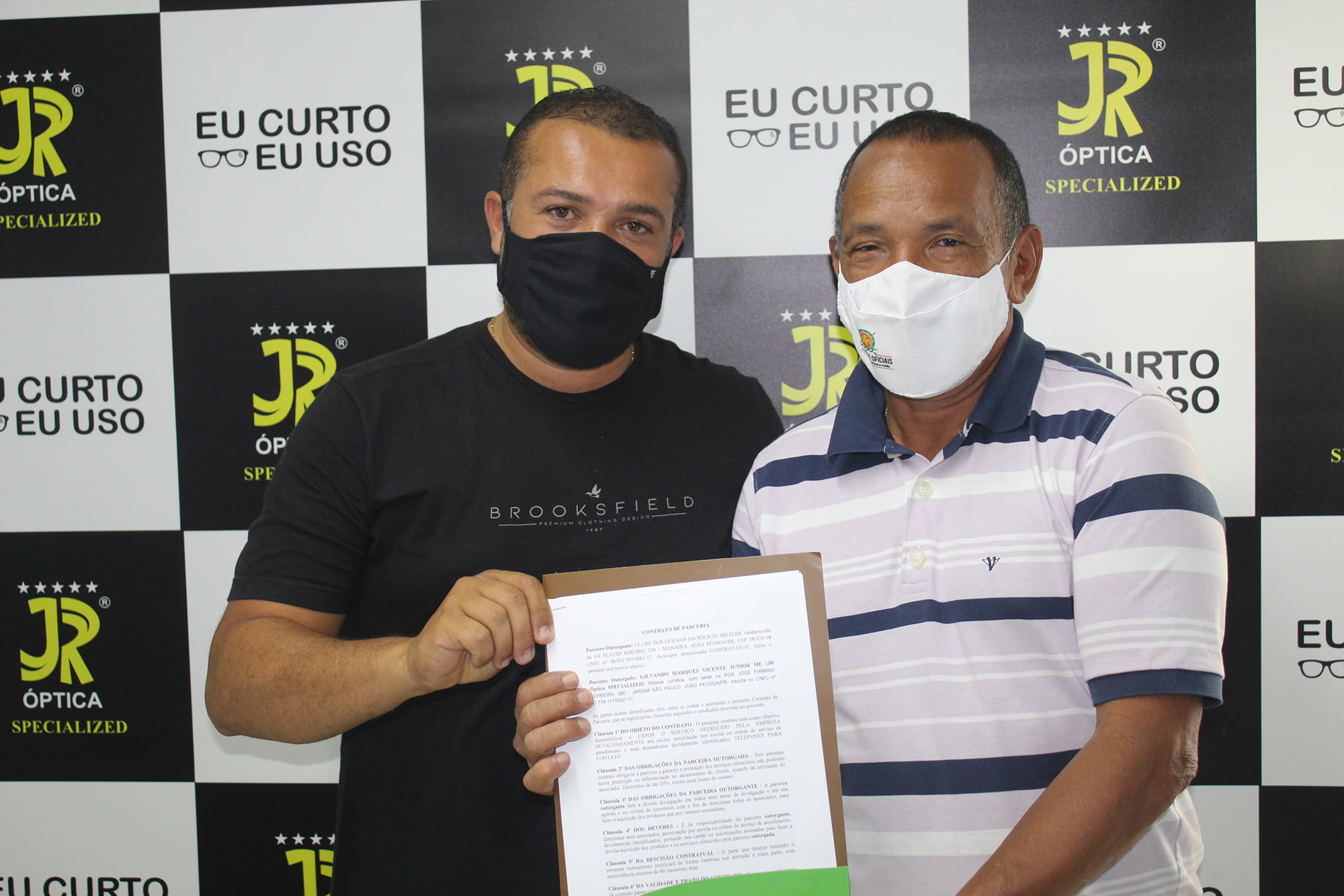 Diretoria do Clube dos Oficiais fecha parceria com a JR Óptica 