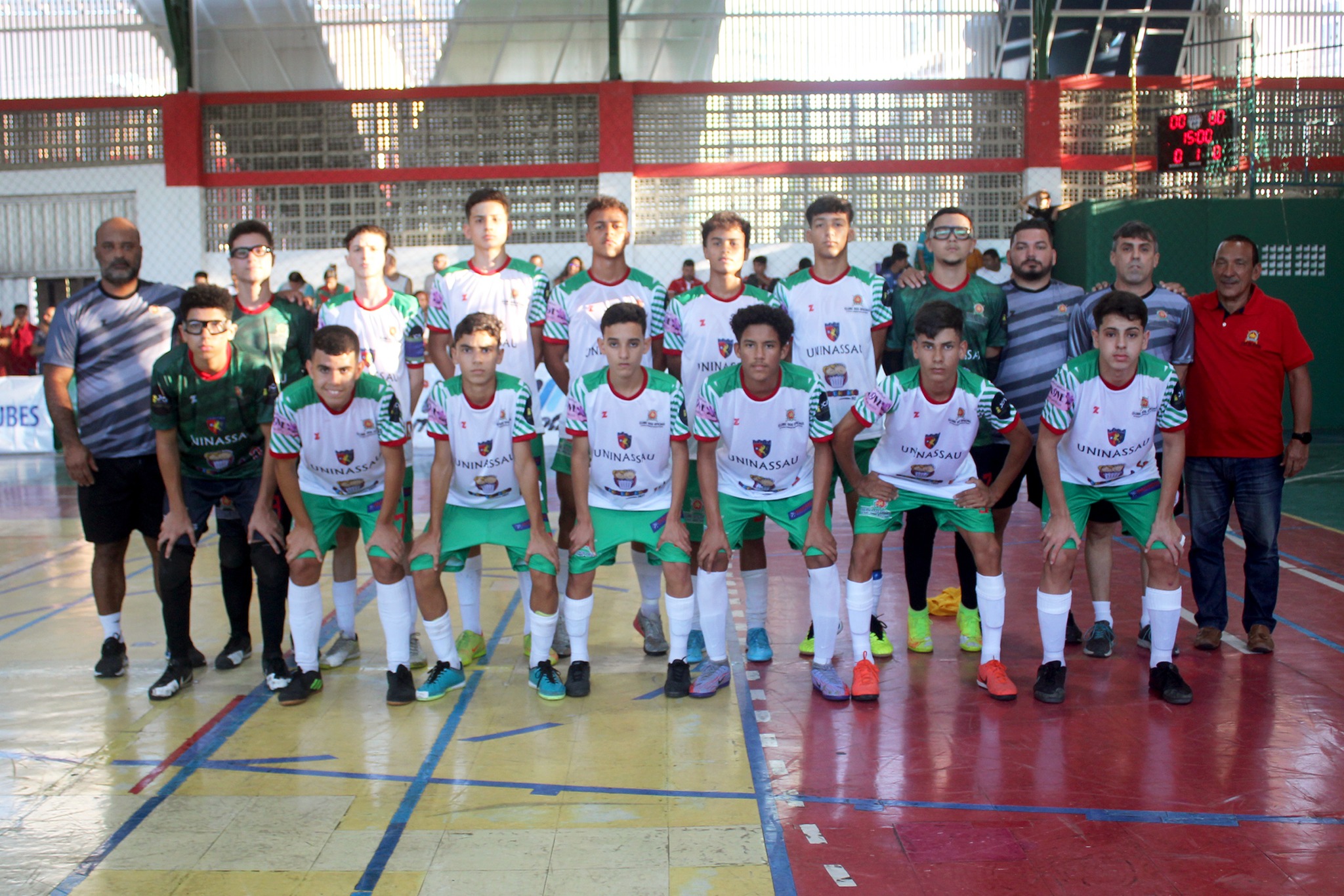 Clube dos Oficiais briga por classificação na Taça Brasil de Futsal